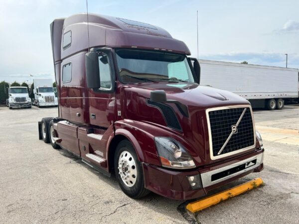 Web-2015 Volvo D13 VIN8632-10