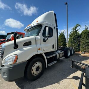 2013 Freightliner Cascadia VIN8628-2