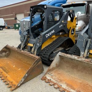 2020 John Deere 317G small-2