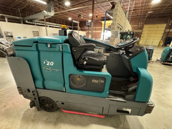 Web-T20-Sweeper-Scrubber-6