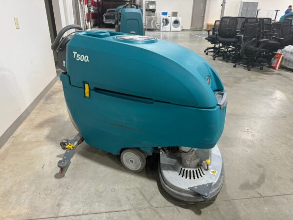 Web-Tennant-T500-Sweeper-Scrubber-3