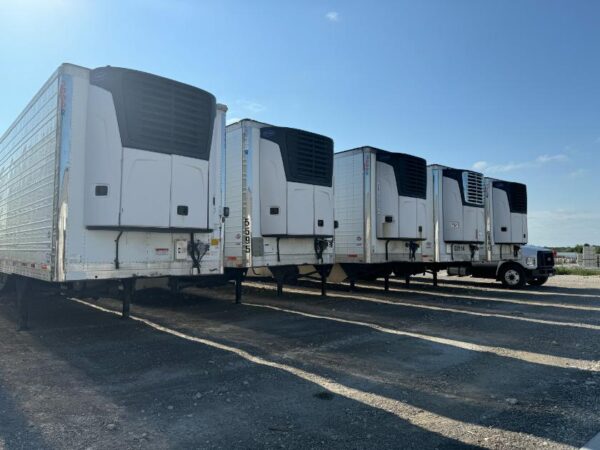 utility reefers with carrier unit web