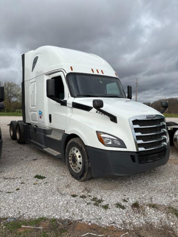 2019 Freightliner Cascadia VIN1832-4