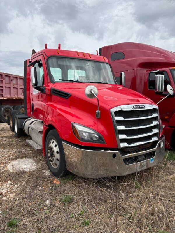 2020 Freightliner Cascadia Day Cab VIN4107-4