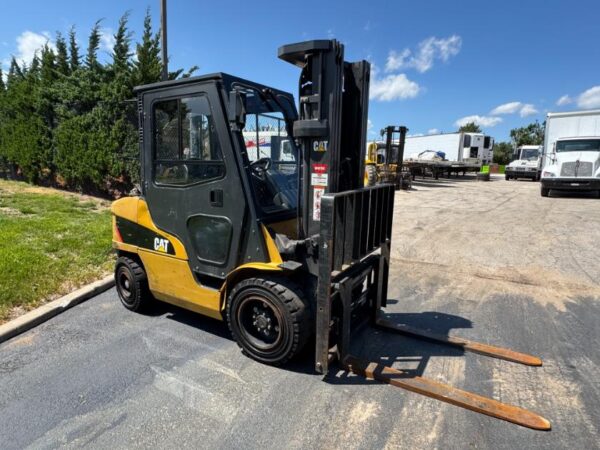 2020 CAT GP30N Propane ForkLift VIN3197-6