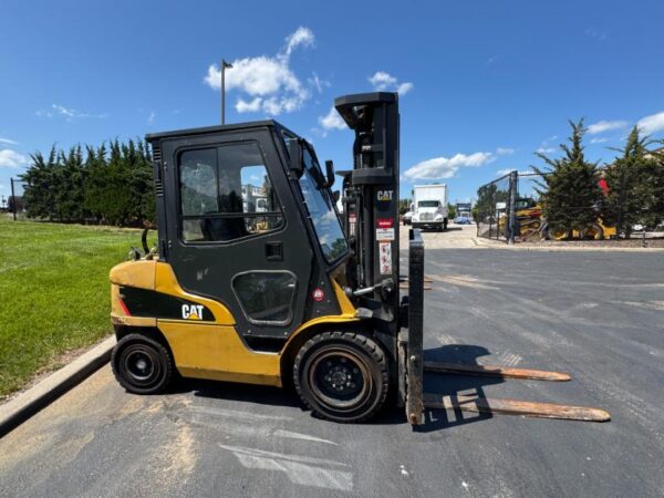 2020 CAT GP30N Propane ForkLift VIN3297-4