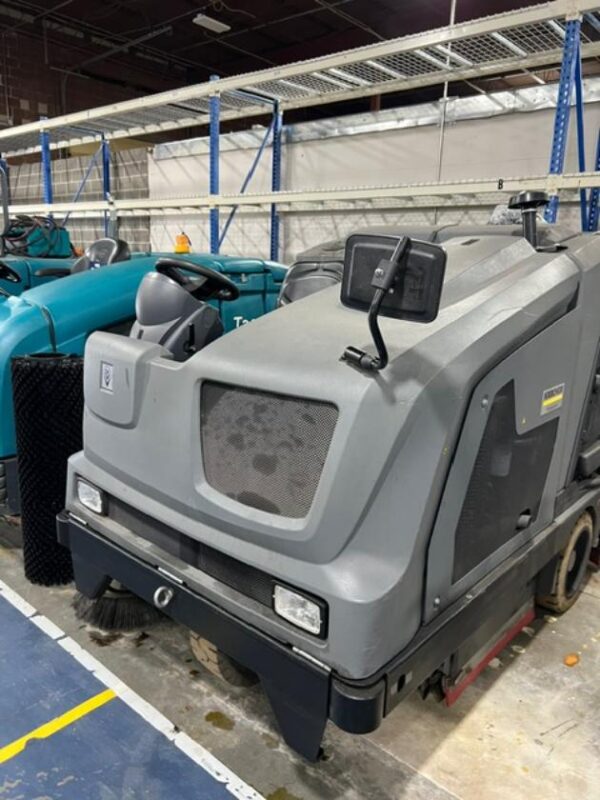 Web-2022 Karcher B300 LP Sweeper-Scrubber - 0038-3