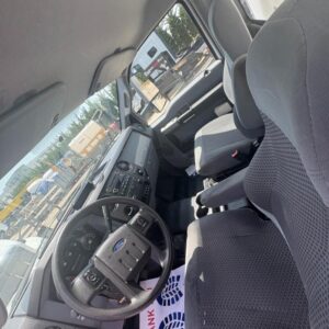 2016 Ford F-650 Box Truck 20' 0827 (5)