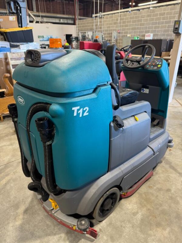 2024 Tennant T12 Scrubber 9937-1