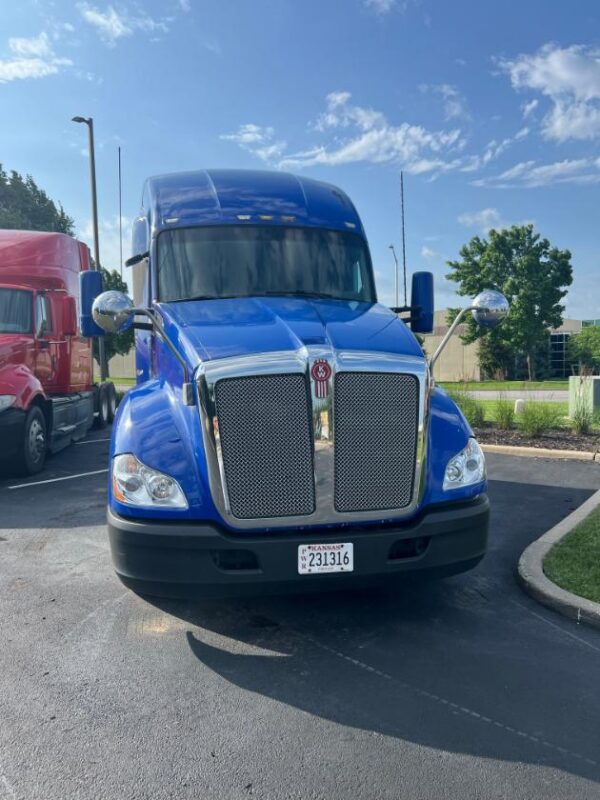 2016 Kenworth T680 5325 (2)