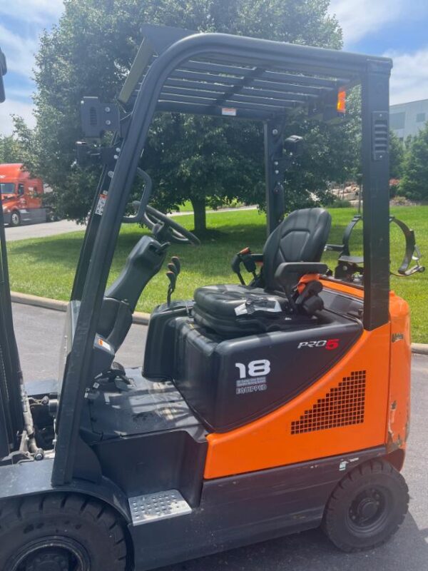 2022 Doosan G18S-5LP 3500 Pneumatic Forklift 3454 (3)