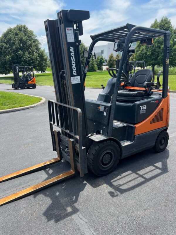2022 Doosan G18S-5LP 3500 Pneumatic Forklift 3463 (4)