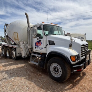 2007 Mack Cement Mixer