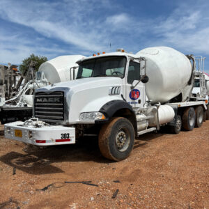 2007 Mack Cement Truck